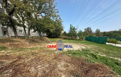 Pozemok 1300 m2 na výstavbu 2 podlažného objektu