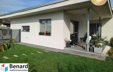 RODINNÝ DOM (4-IZB.), PREDAJ, POZEMOK 463 m2,  DULOVA VES, ČASŤ ČERGOV